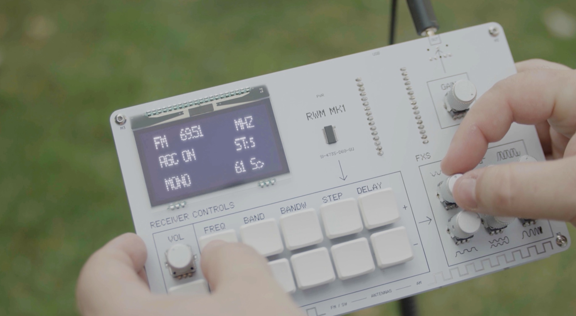 A Science Odyssey: Radio Transmission: FM vs AM